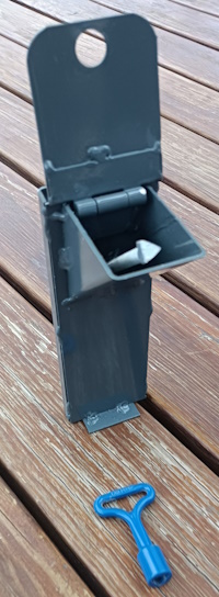 Option Fourreau d'amovibilité avec serrure par clé triangle